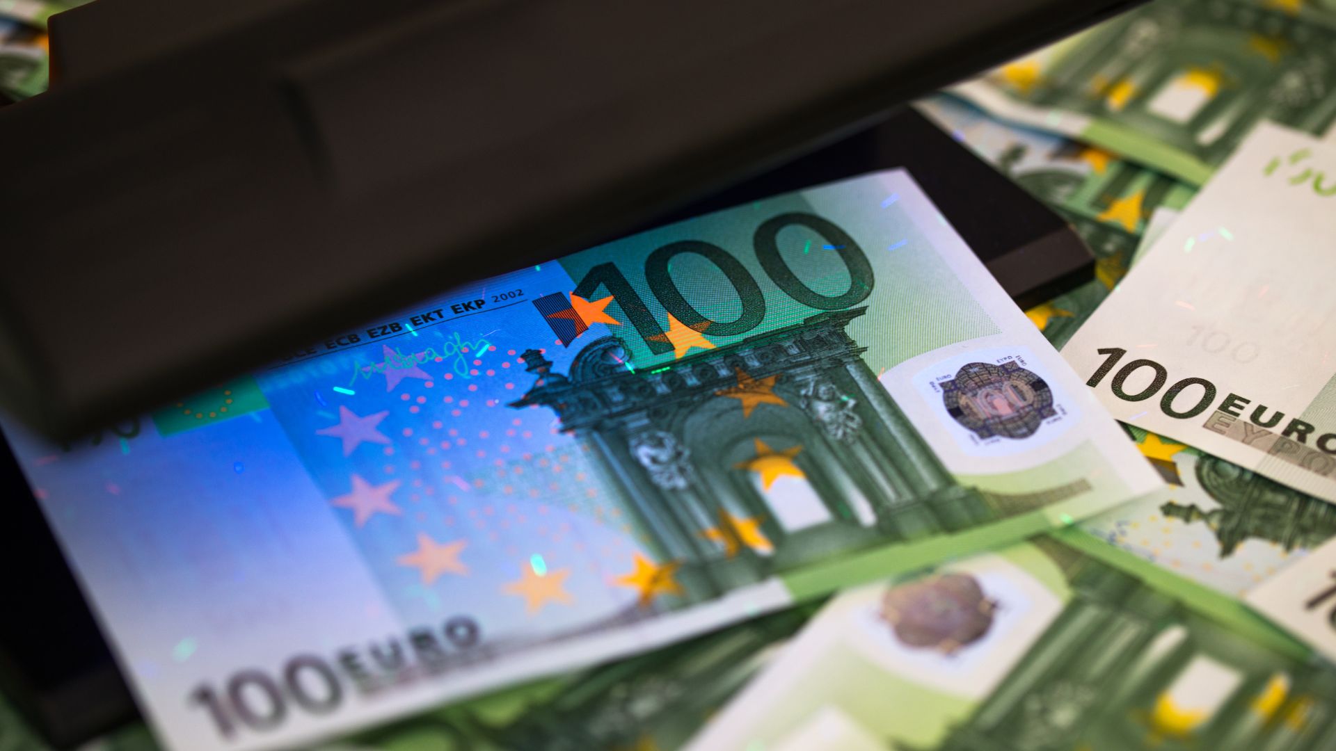 bankjegyvizsgáló használatának fontossága